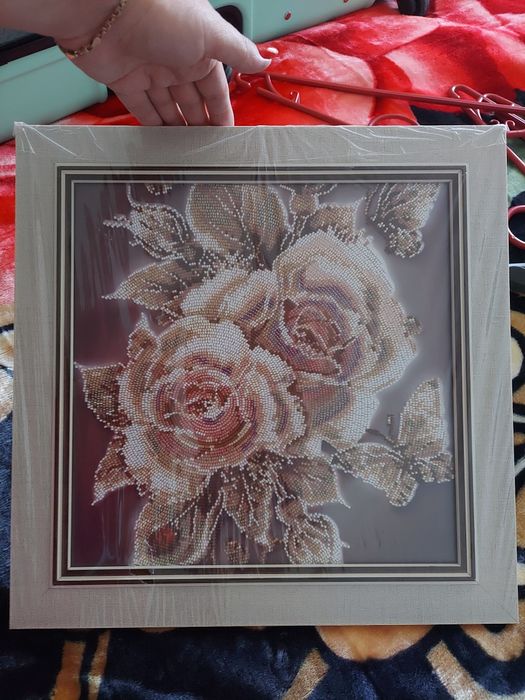 Картина вишита бісером Карамельні троянди