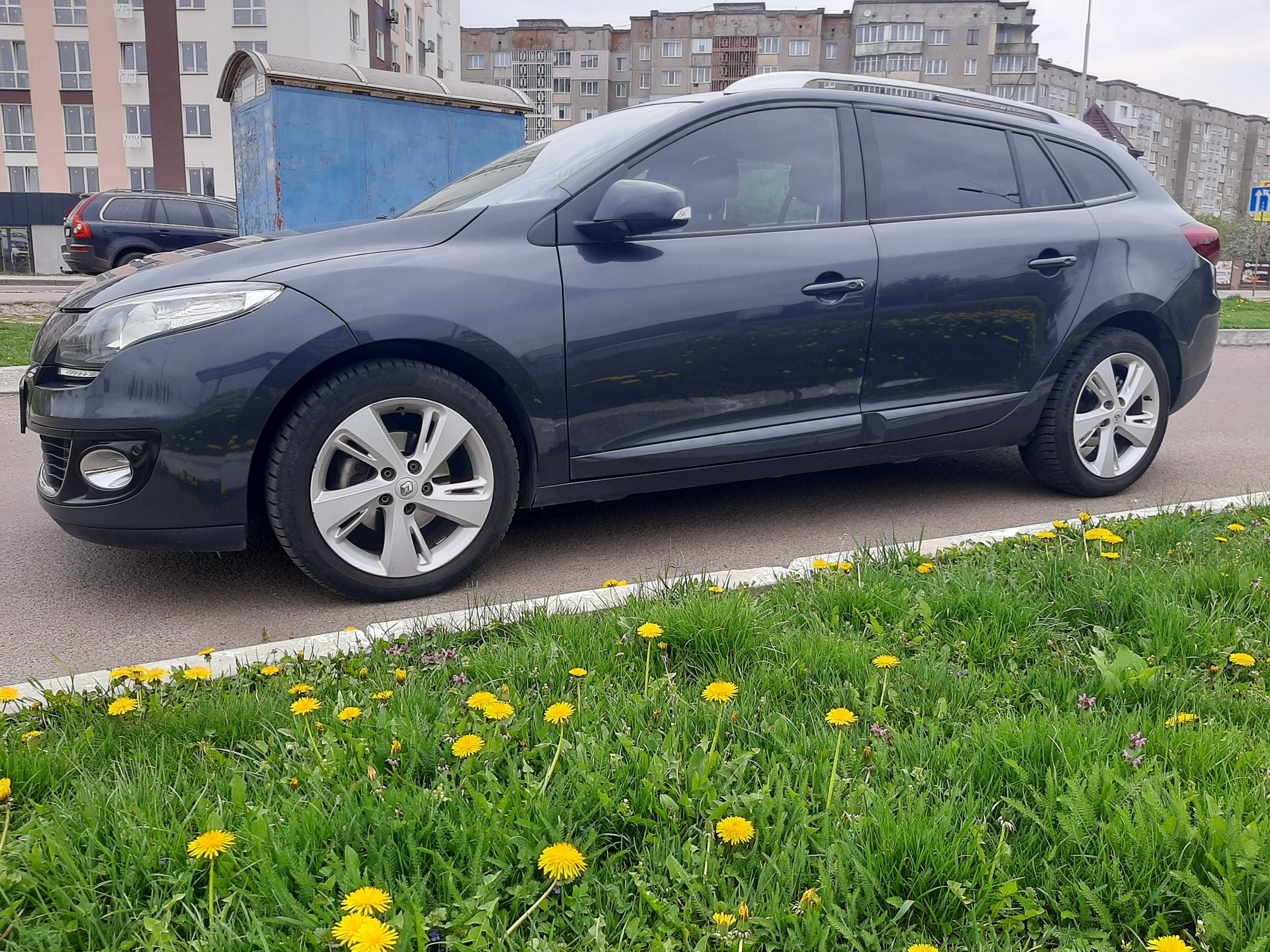 Renault Megane 2013 року