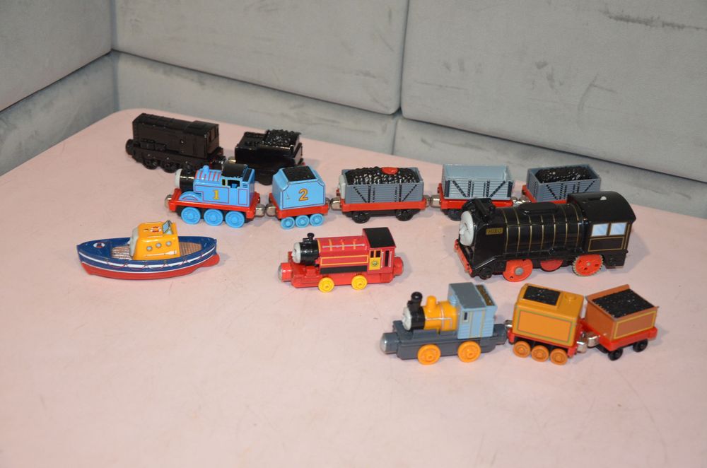 Tomek i przyjaciele duży zestaw pociągi lokomotywy