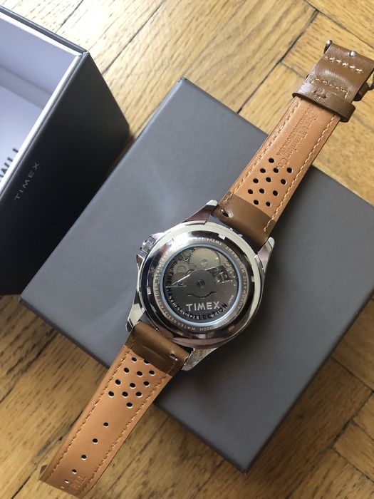 Timex Navi XL Automatic - новые механические часы с прозрачной крышкой