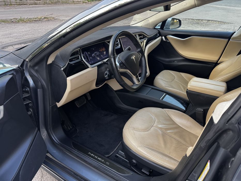 Tesla Model S 85 квт