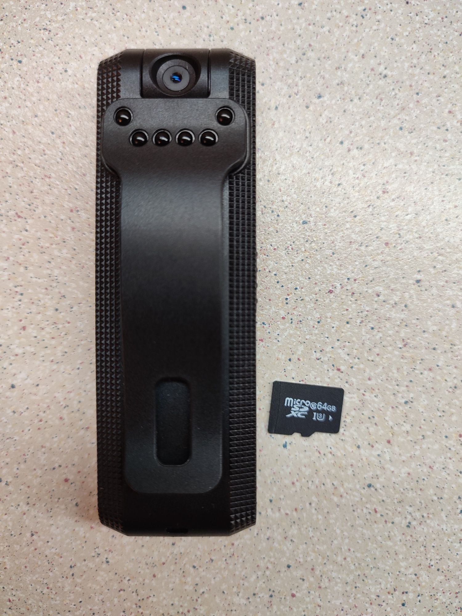 Боді камера, нагрудний відеореєстратор MiZEAN + SD карта 64Gb