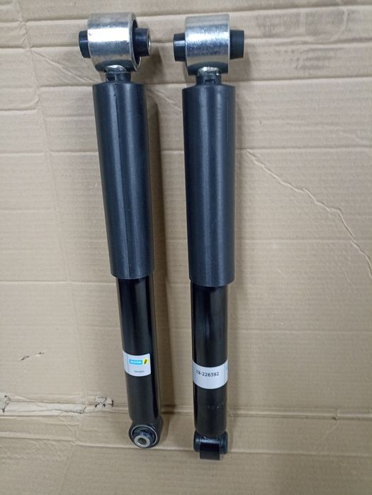 Bilstein заний амортизатор на Кашкай