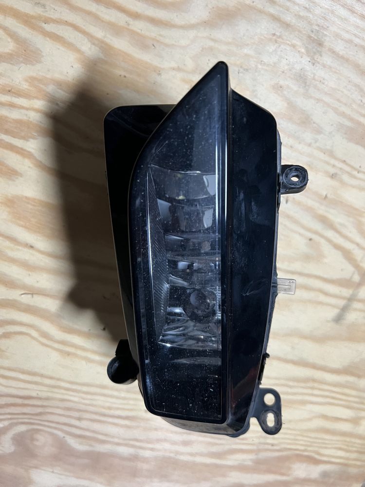 Audi a4 B8 lift halogen prawy przod