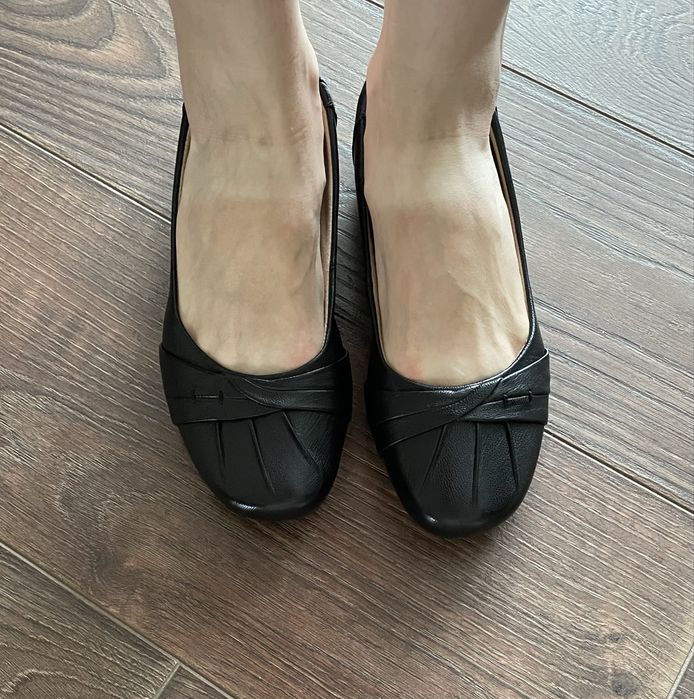 Чорні туфлі балетки шкіра Clarks