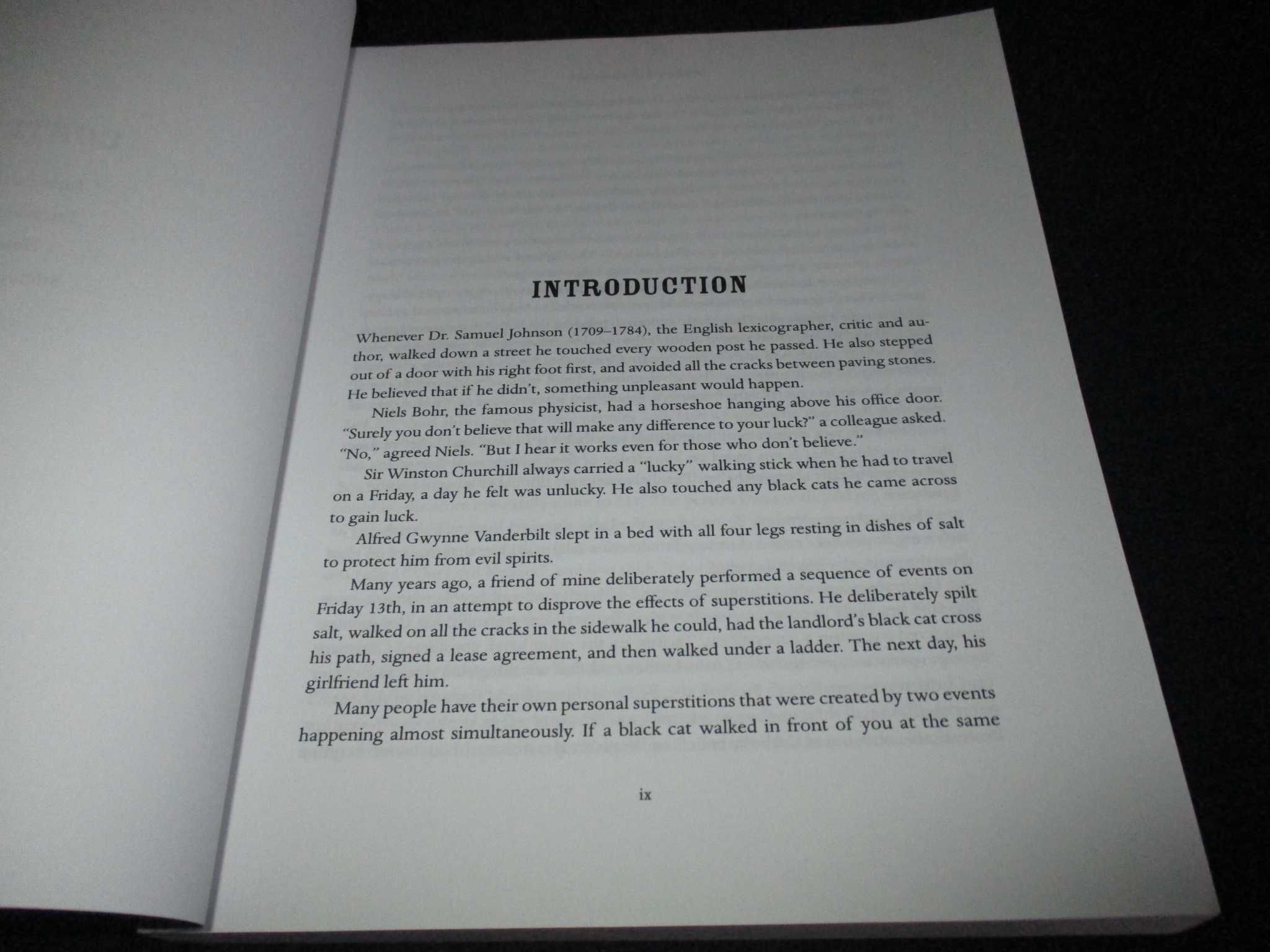 Livro Encyclopedia of Superstitions Richard Webster Superstições