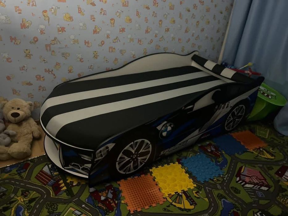 дитяче ліжко-машинка BMW!