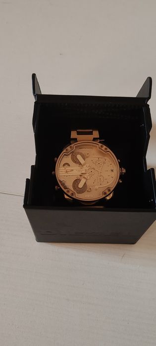 Relógio Diesel Dourado