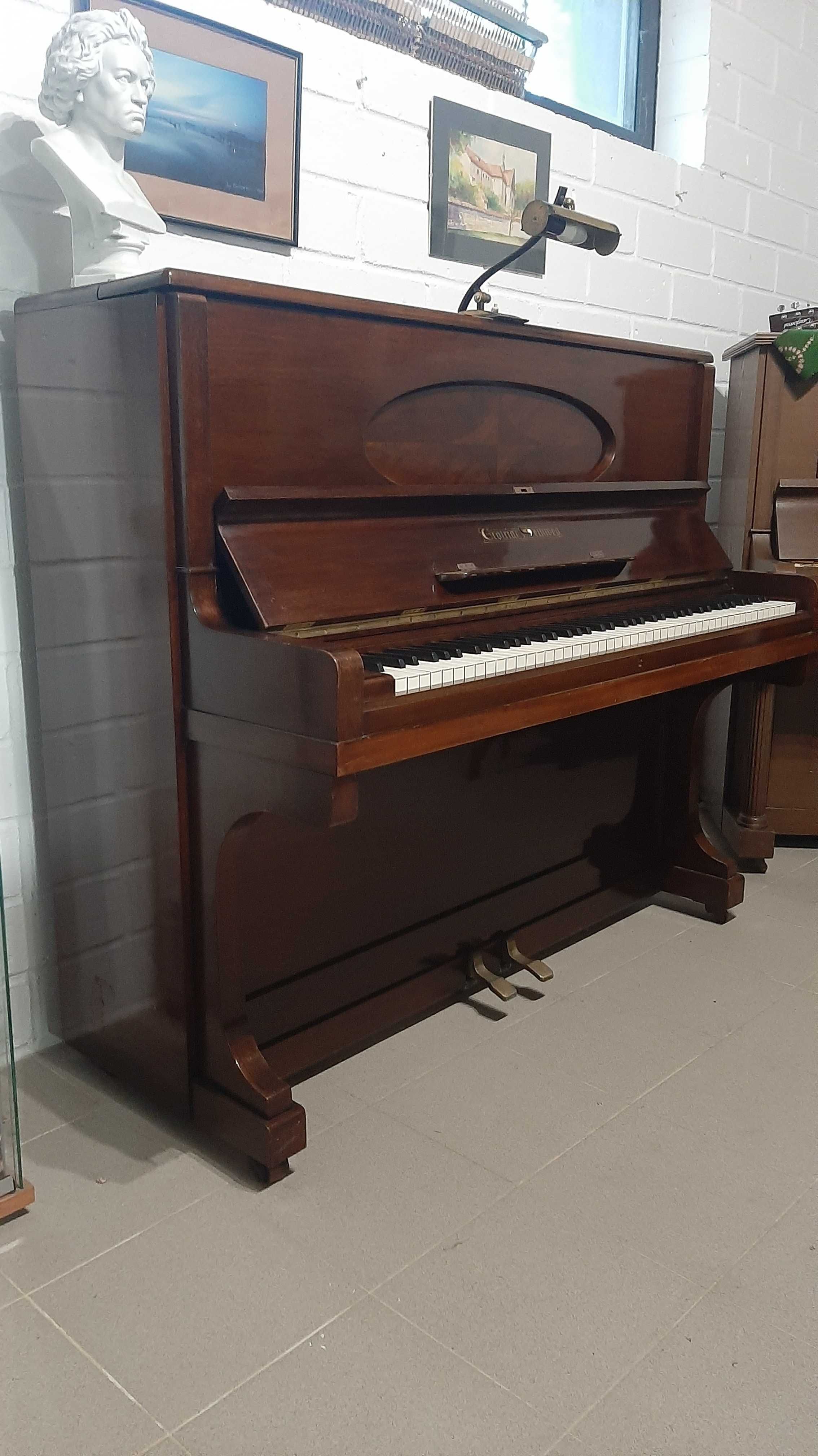 Pianino Grotrian Steinweg 125