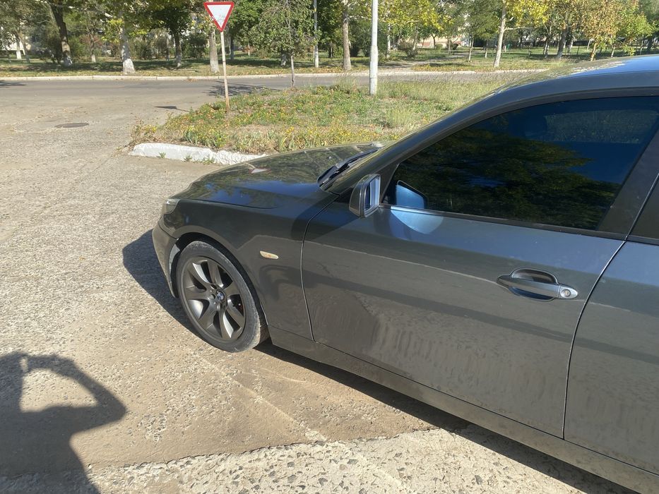 Продам БМВ Е60 530D