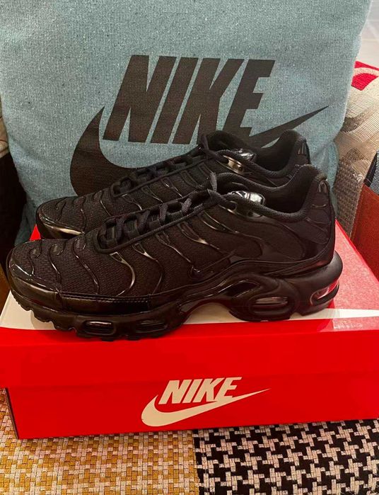 Buty-Trampk-Nike Air Max TN Plus Black R.43