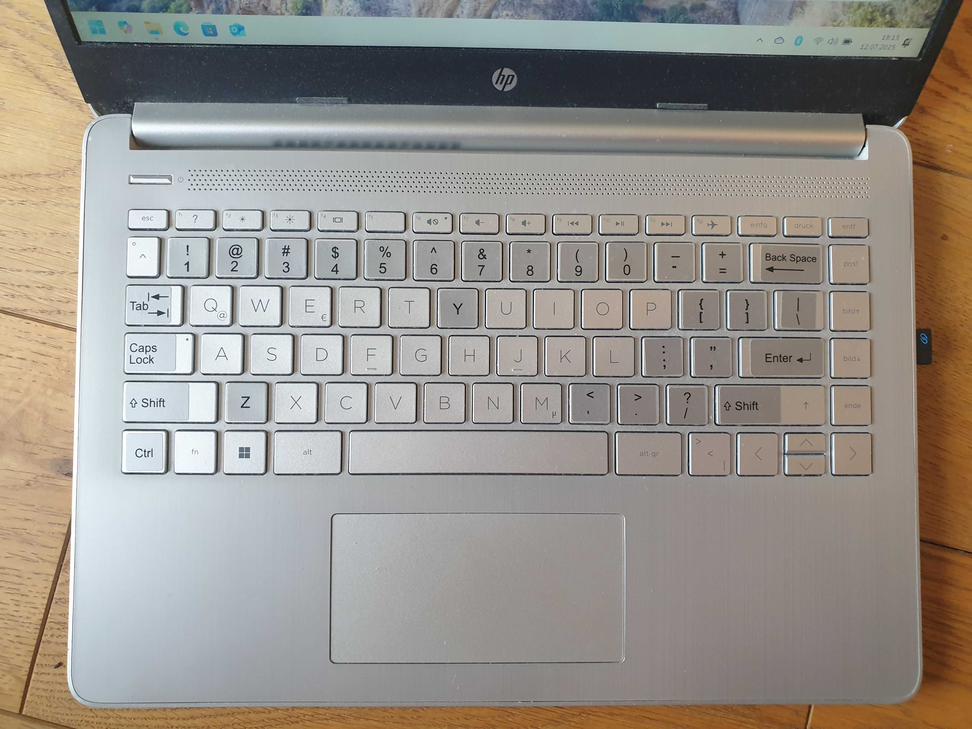 Laptop HP 14s-fq0xxx – AMD 3020e, 4GB RAM, Dysk 64 GB – STAN BDB!