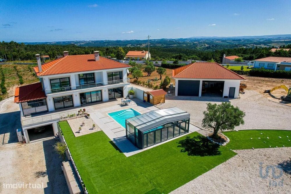 Casa / Villa T3 em Caldas da Rainha - Nossa Senhora do Pópulo, Coto e