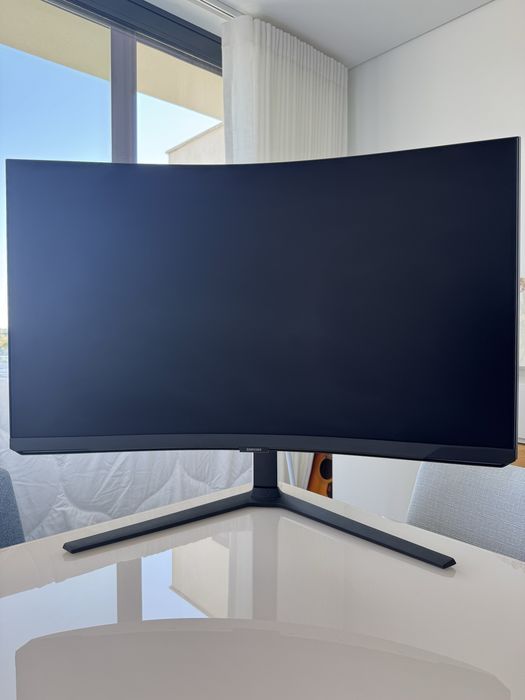 Vendo monitor gaming curvo Samsung Odyssey Neo G8 32”