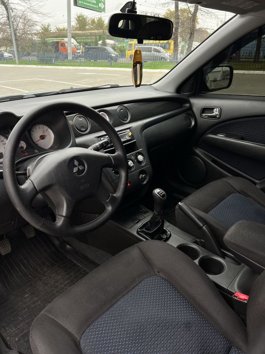 Mitsubishi Outlander 2008 2.0 мкпп