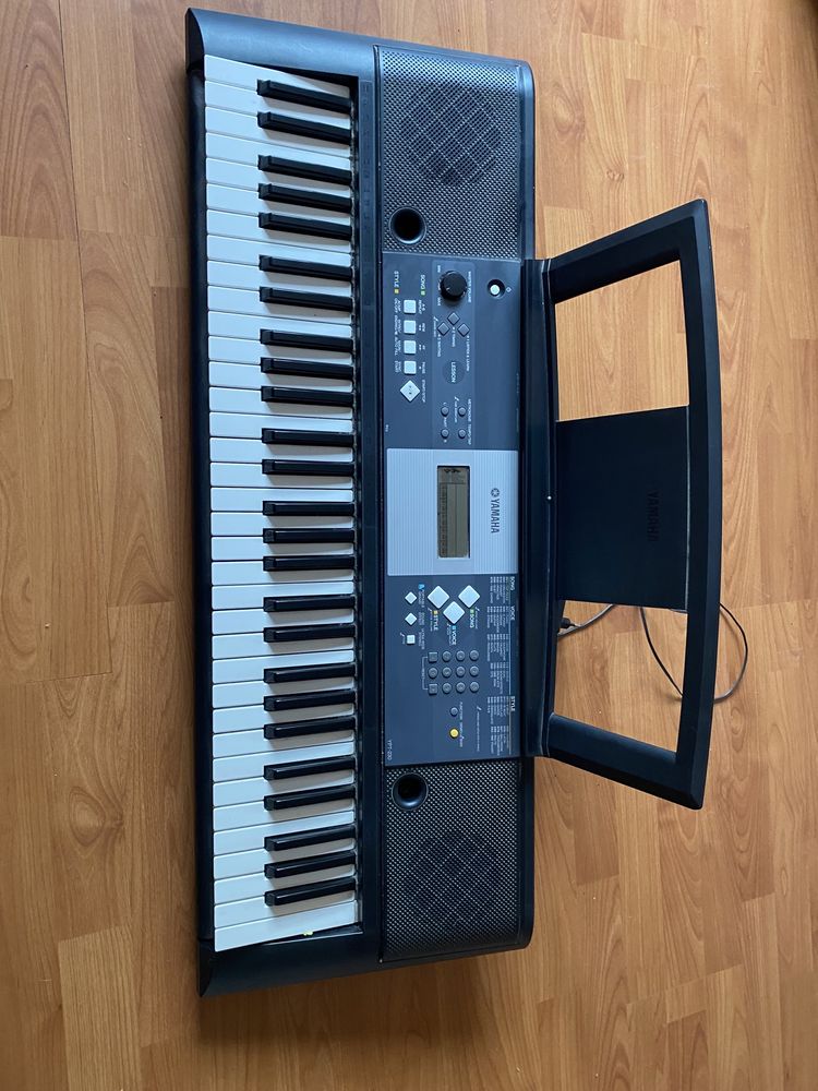 Piano Yamaha YPT-230