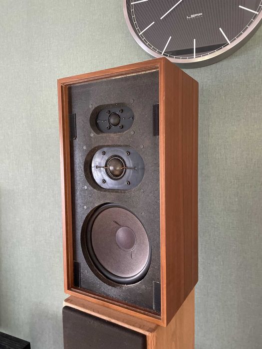 Zestaw retro amplituner Rotel RX-820, gramofon Fisher, kolumny Dual 3D