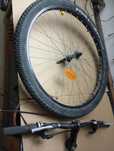 Roda e guiador para bicicleta