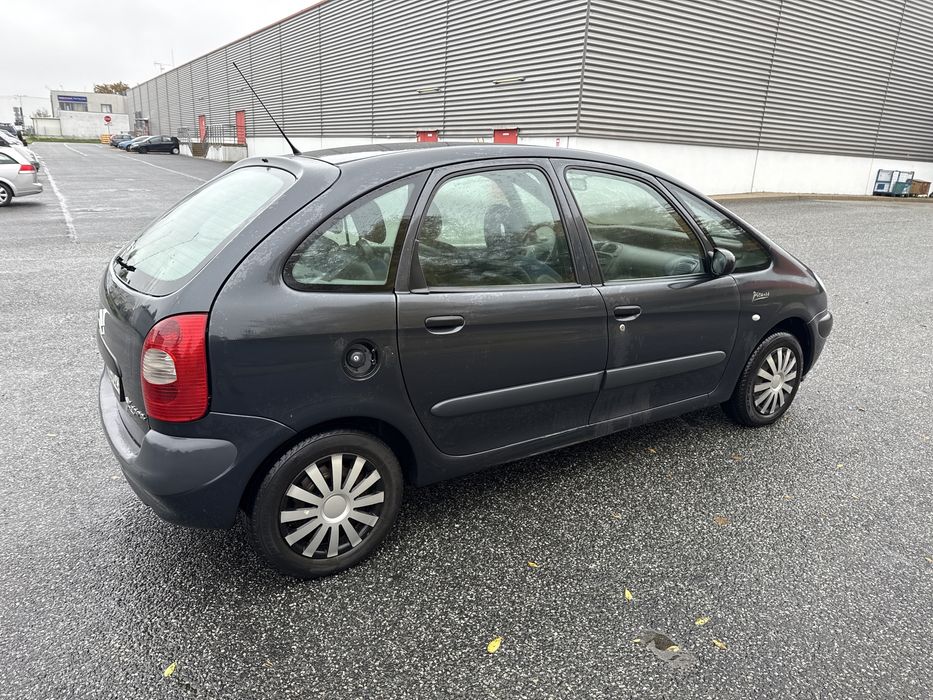Citroen Xsara Picasso 1.8 16V długi pt i oc elektryka niski przebieg