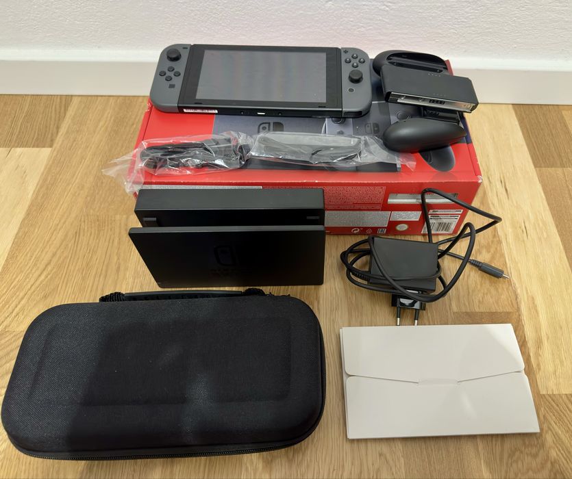 Nintendo Switch 1 v2