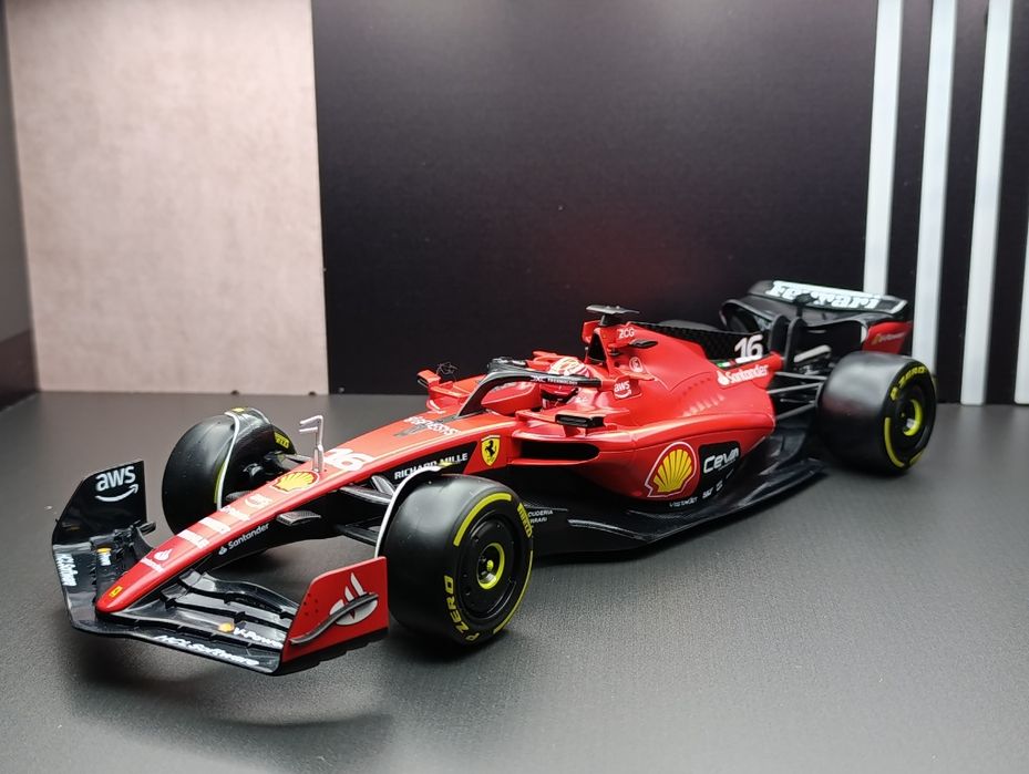 Ferrari SF23 Bburago 1/18