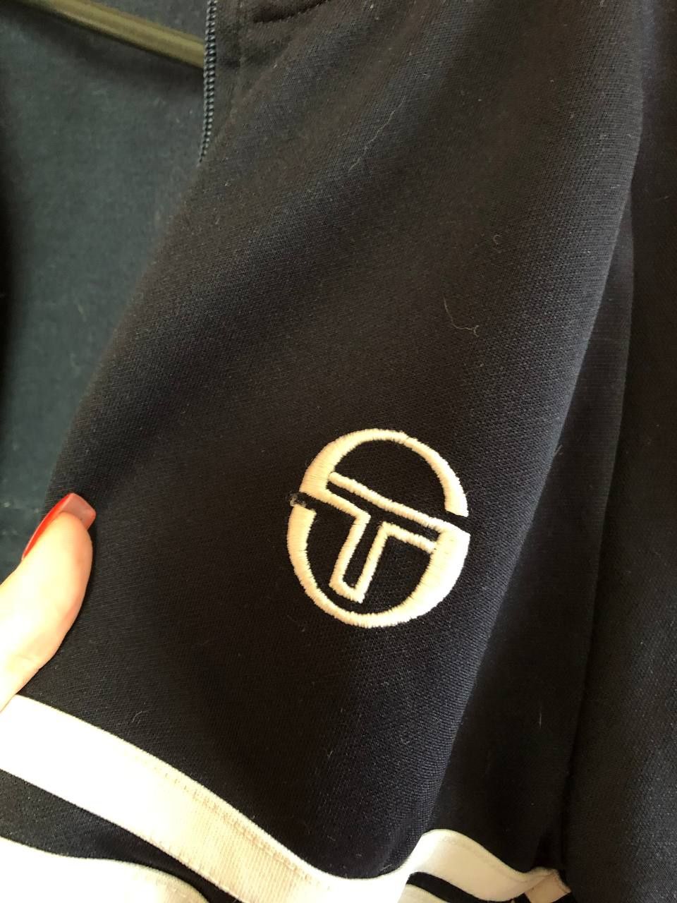 Зіпка Sergio Tacchini
