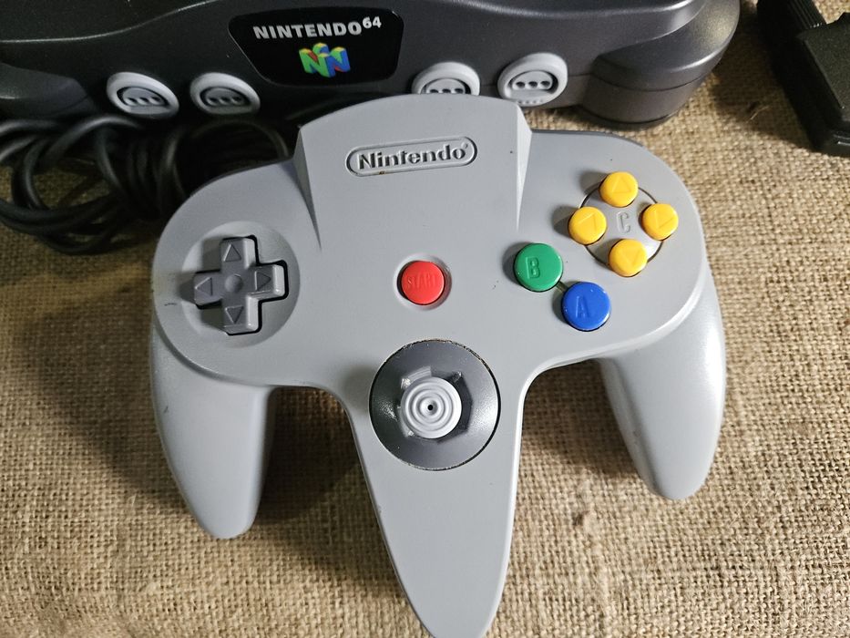 Nintendo 64  em bom estado