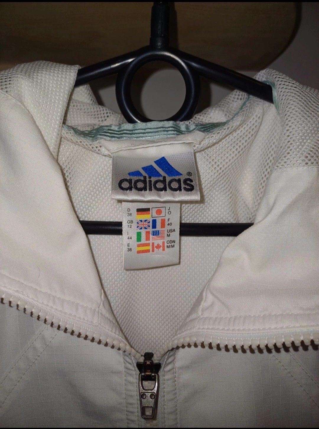 Bluza wiatrówka damska biała
