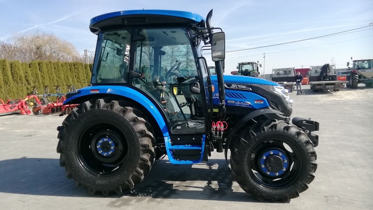 Ciągnik rolniczy SOLIS 60 4WD, 58 kM, wersja limitowana BLACK PANTHER