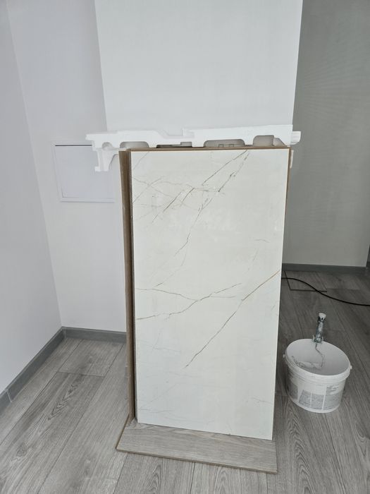 Gres szkliwiony hiszpański Emigres PERAL WHITE lappato 59,6x119,5 gat.