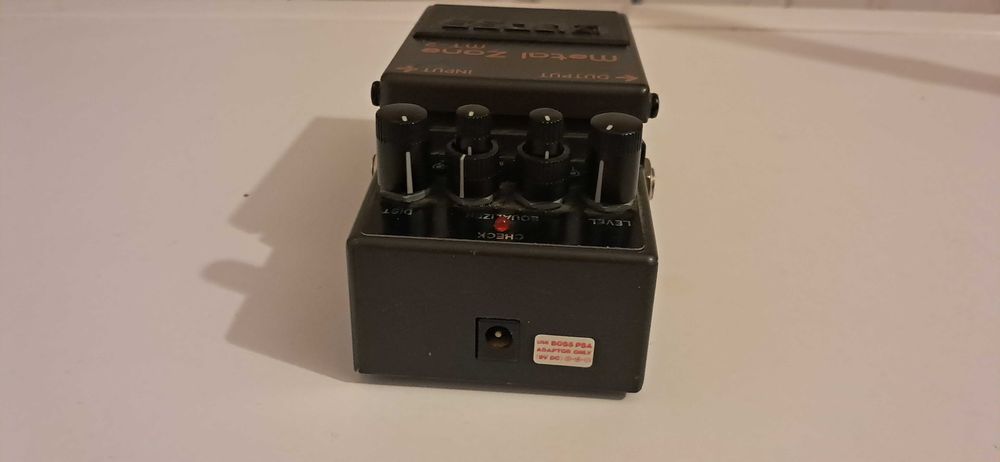 Boss Metal Zone  MT-2, Używany sprawny.