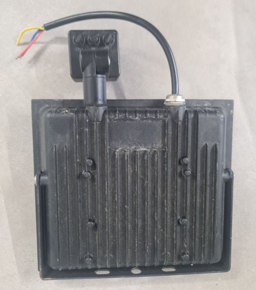Halogen z fotokomórką 50W ip66 mini floodlight led.