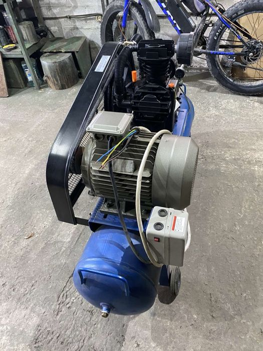 Продам компрессор