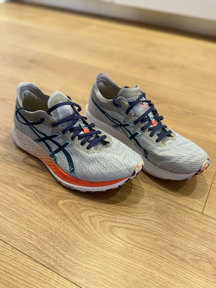 Tenis corrida ASICS