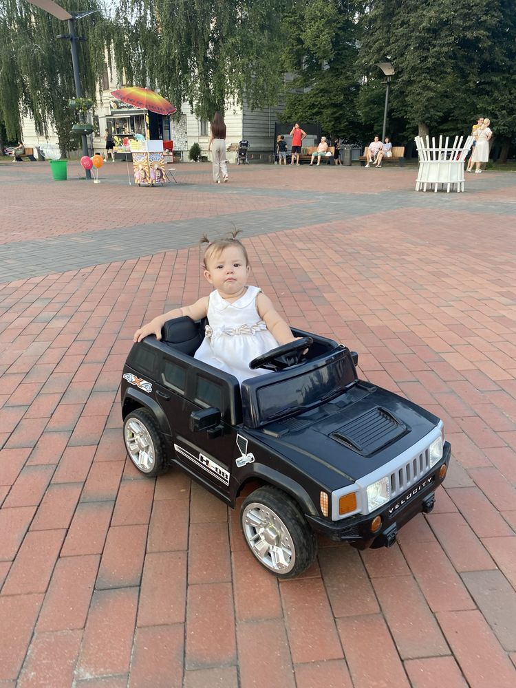 Продам детскую машинку