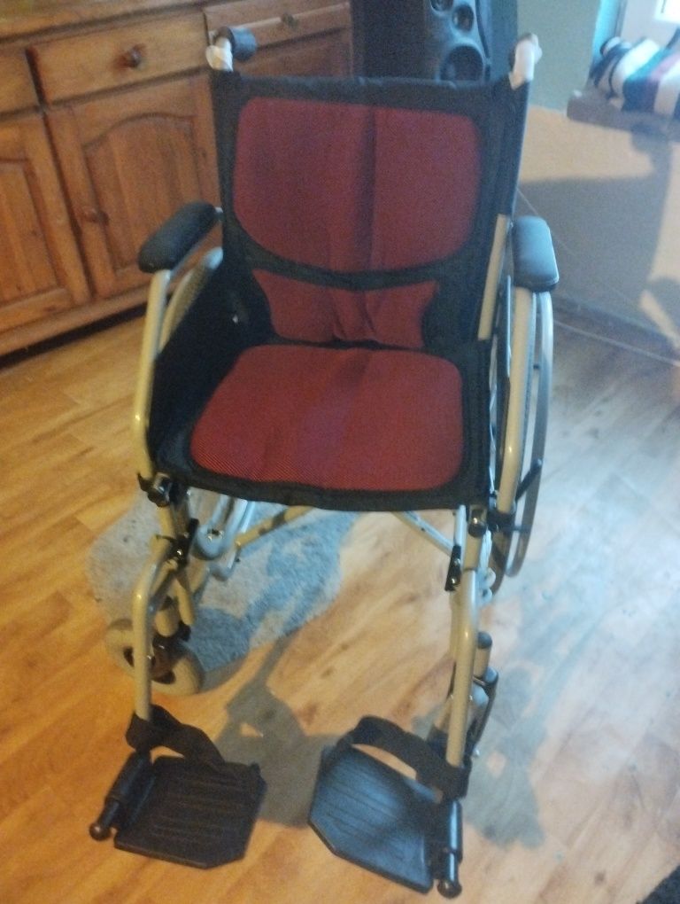 Wózek inwalidzki stalowy Nowy