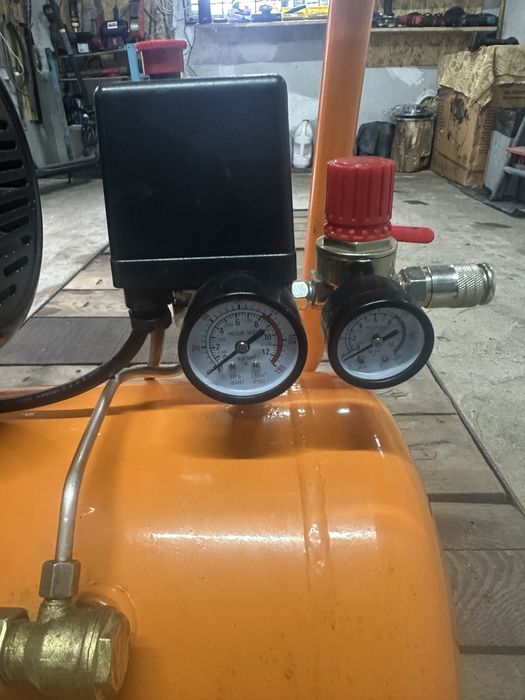 Компресор PowerCraft AC-5030V2