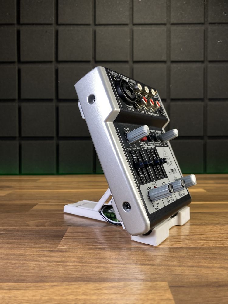 Behringer Xenyx 302USB