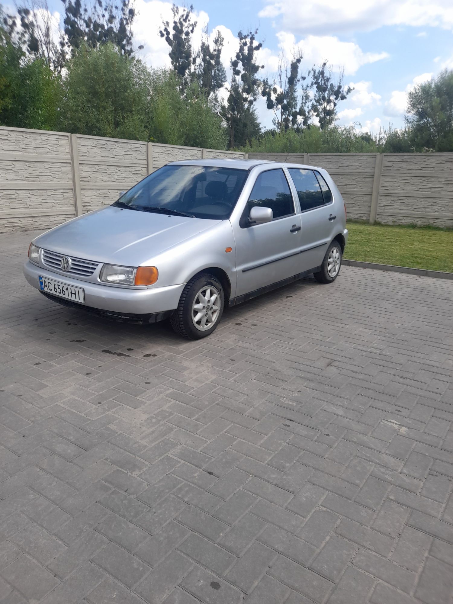 Продам автомобіль фольксваген