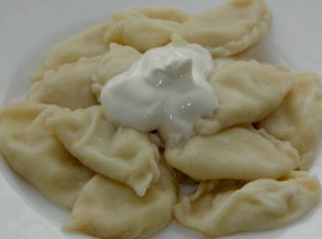 Domowe pierogi ,  pielmeni , uszka