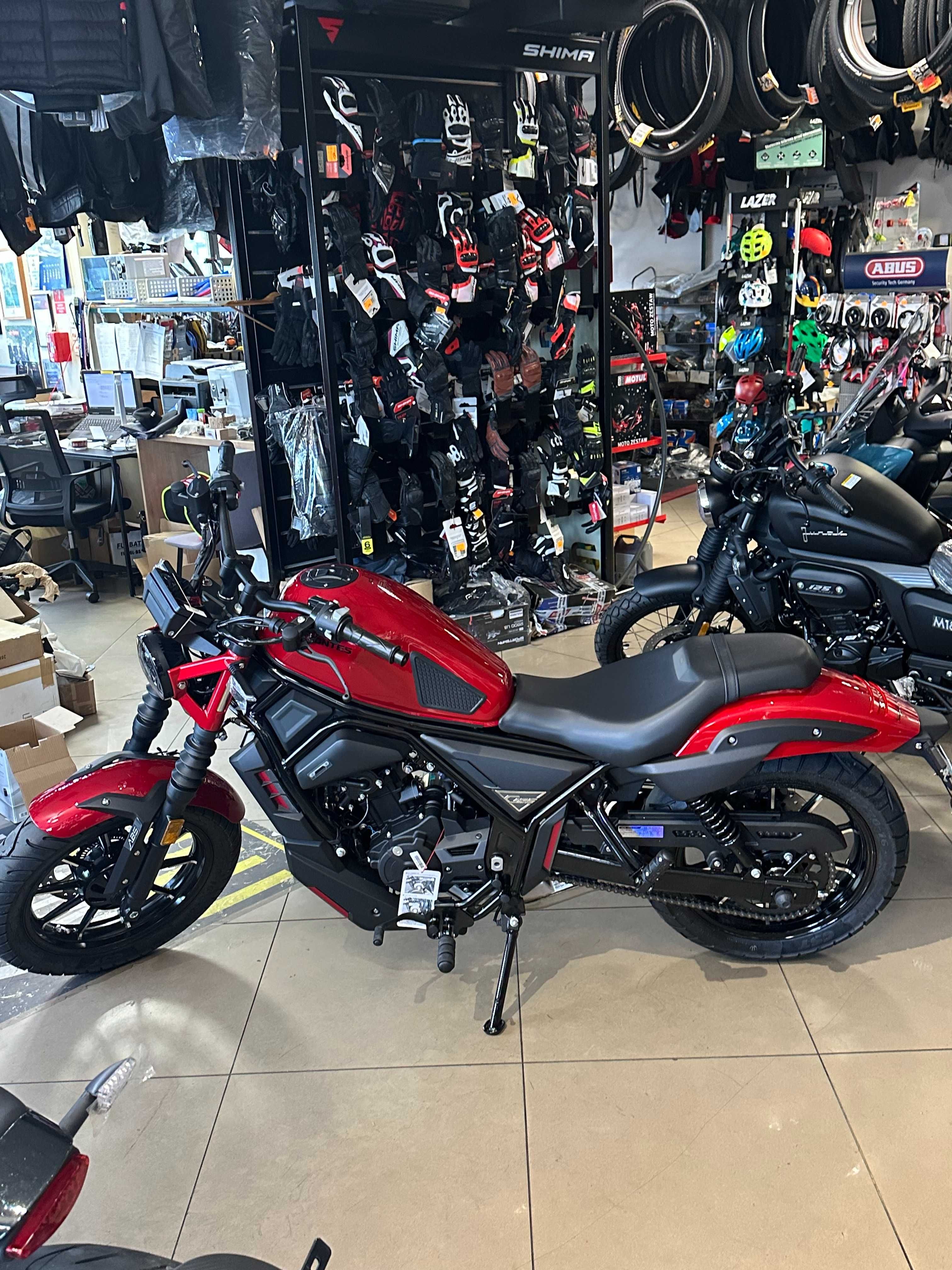 Motocykl Zontes 125 C2