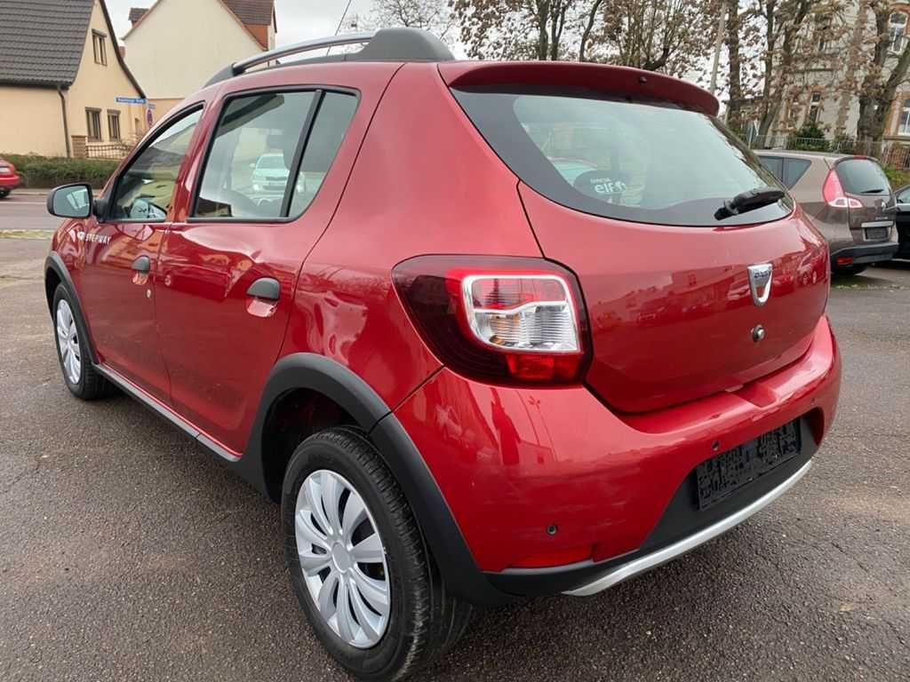 DACIA SANDERO STEPWAY ANO 2013 PARA VENDA EM PARTES E PEÇAS