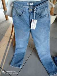 Spodnie jeans rozmiar 140 chłopięce