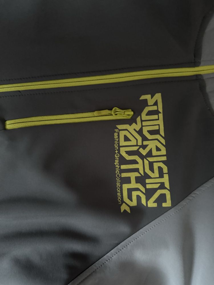 Kurtka Softshell beżowa męska Cropp