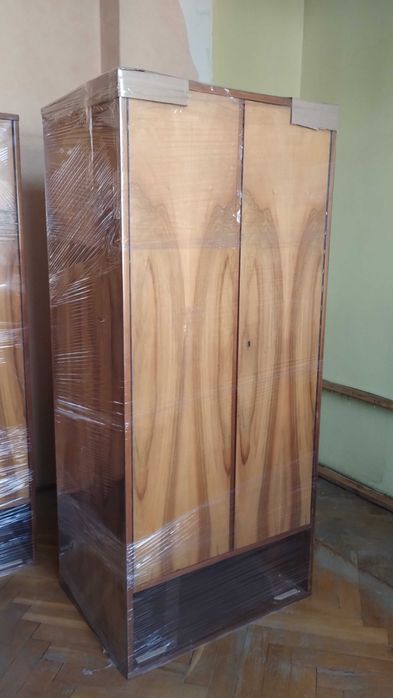 szafa dwudrzwiowa z szufladą fornir PRL - 2 sztuki