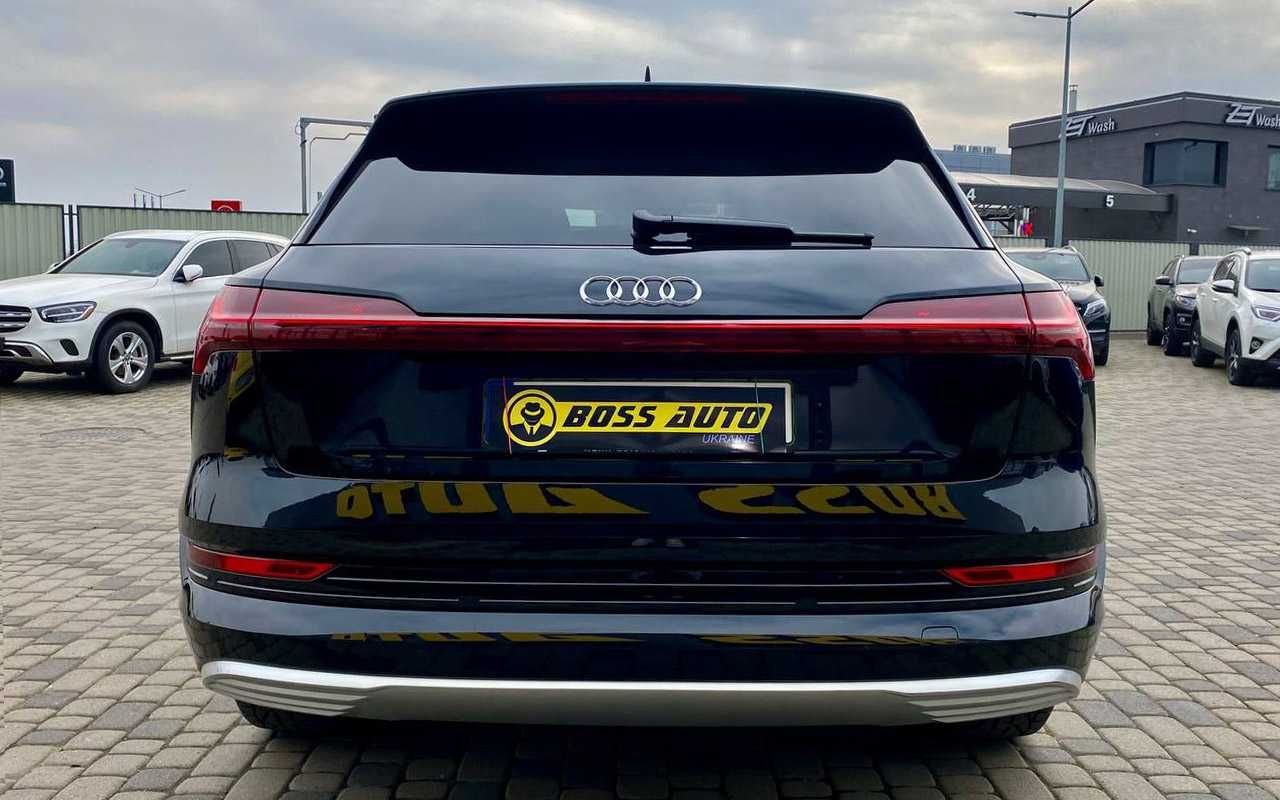 Audi e-tron 2019