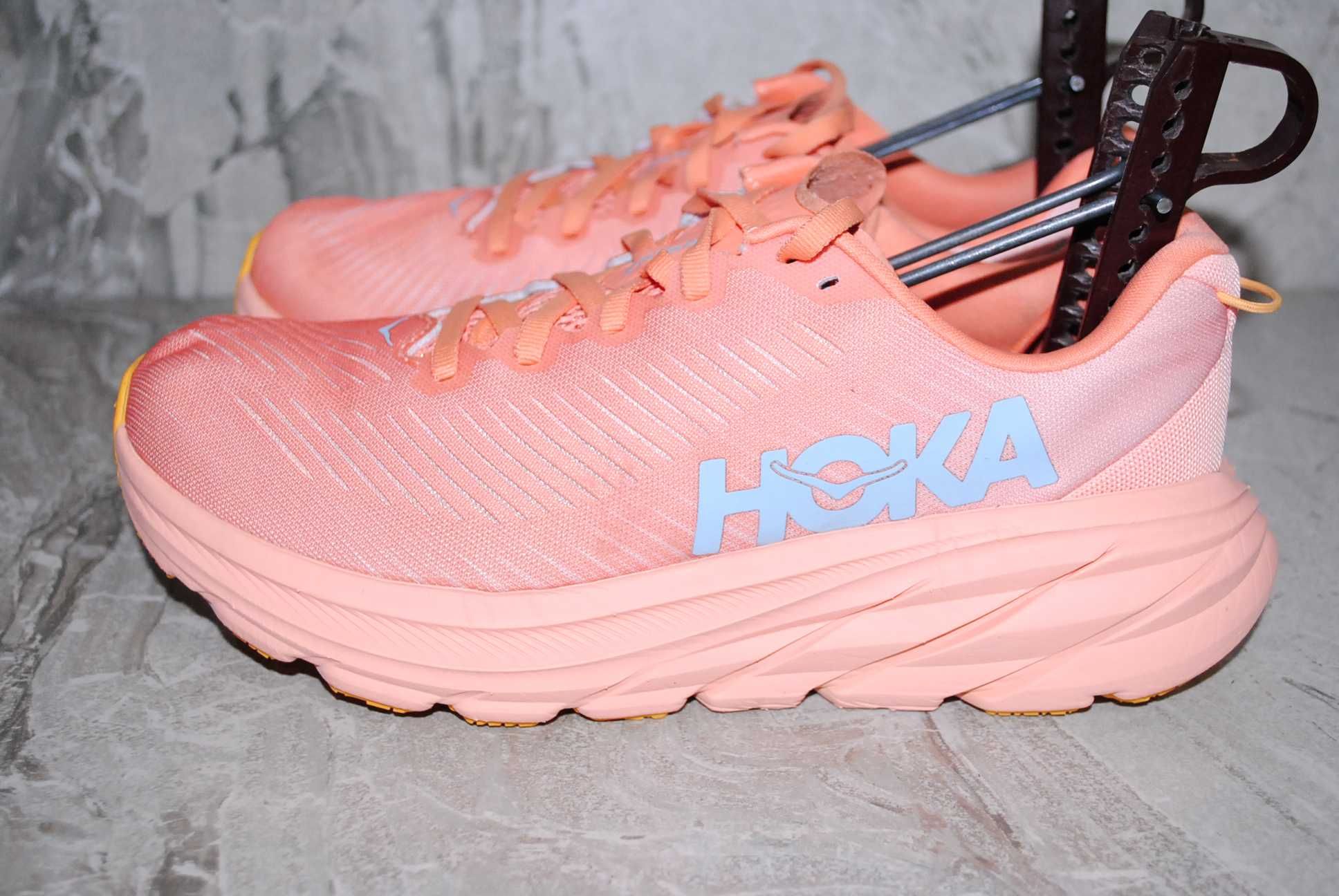 кроссовки hoka one one 38 размер на девочку