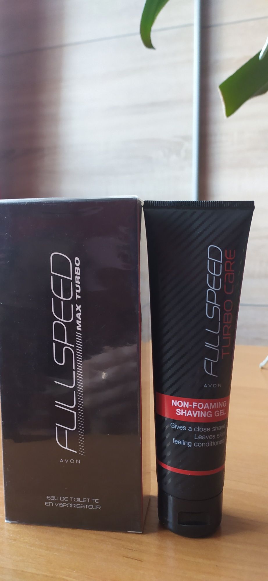 Avon zestaw męski full speed max turbo perfuma żel do golenia