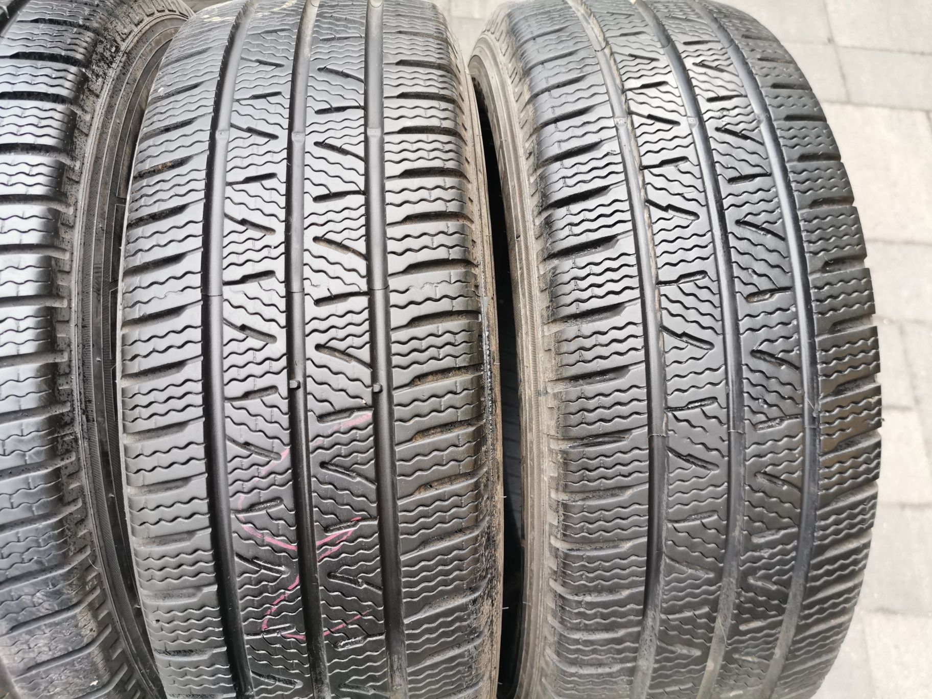 Шины 225/65 R16C Pirelli Carrier