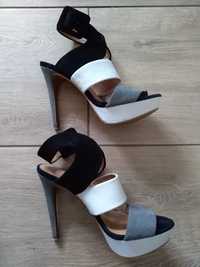 Buty na platformie Zara